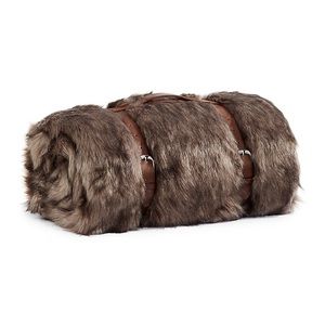 NWT faux fur throw - very luxurious